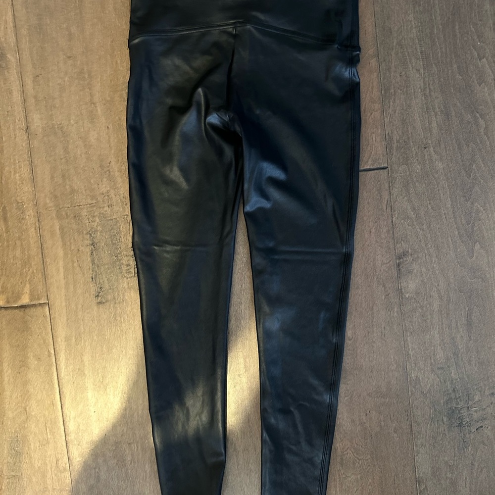 Spanx women’s faux leather leggings